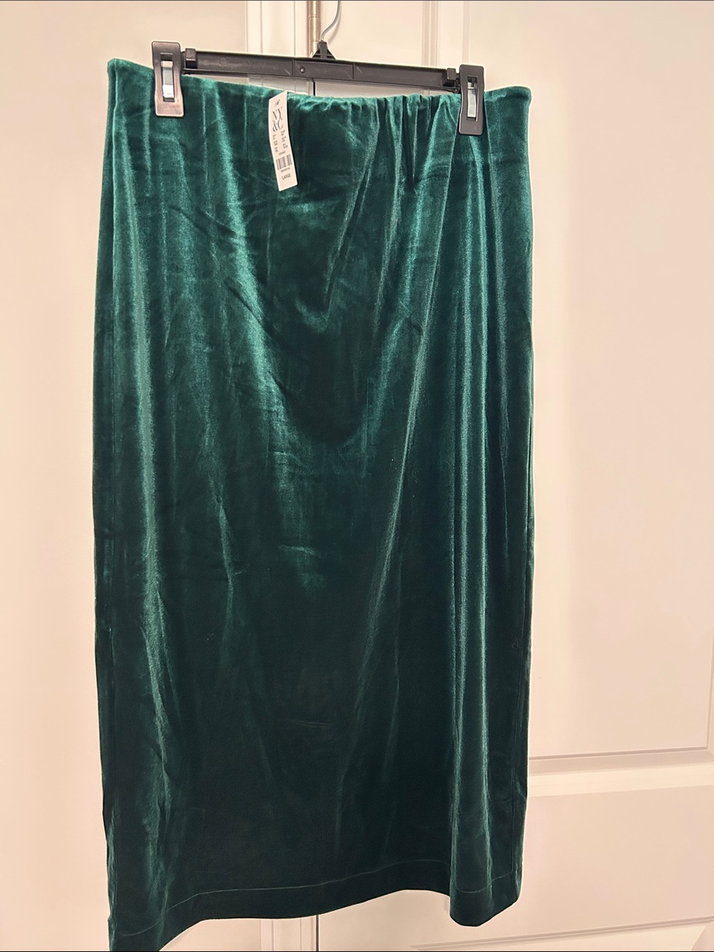 Velour Emerald Green Midi Skirt - Classic Pencil Style
